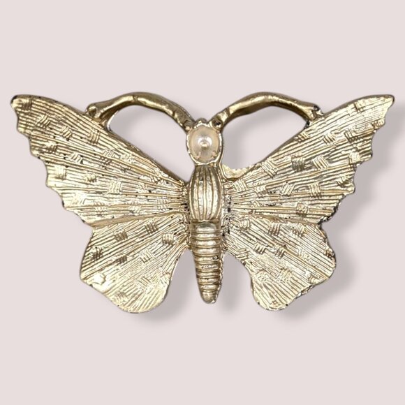 (2/$20) V. Gold Tone Butterfly Brooch - Picture 2 of 6